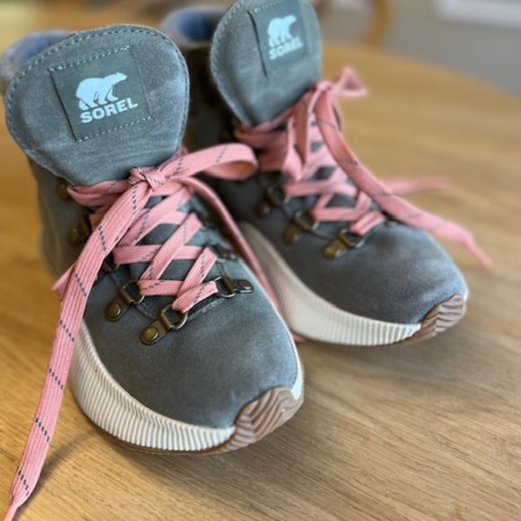 SOREL OUT N ABOUT CONQUEST WATERPROOF BOOTS - Picture 1 of 9